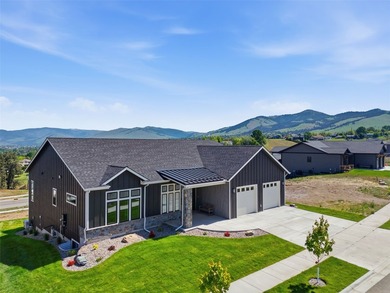 Stunning NEW CONSTRUCTION Home with Panoramic Views in a Prime - photo 5