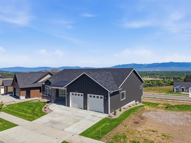 Stunning NEW CONSTRUCTION Home with Panoramic Views in a Prime - photo 6