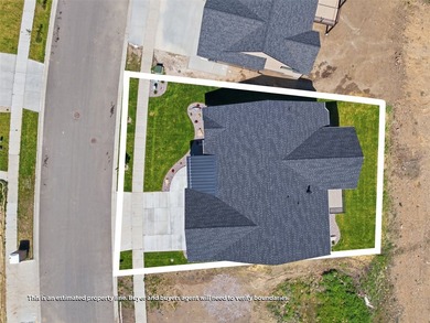 Stunning NEW CONSTRUCTION Home with Panoramic Views in a Prime - photo 10