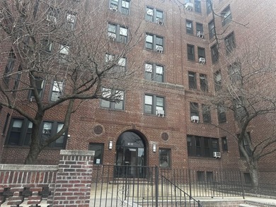 Bright and Spacious 850 square feet, move-in ready, 1 bedroom, 1 - photo 1