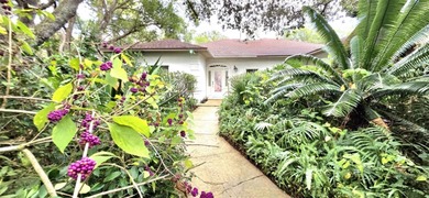 (private lake, pond, coastal) Home For Sale in Casselberry Florida