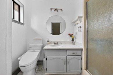 Located in Salinas, this 3-bedroom, 2-bathroom home offers 1,570 - photo 12