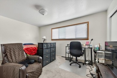Located in Salinas, this 3-bedroom, 2-bathroom home offers 1,570 - photo 17