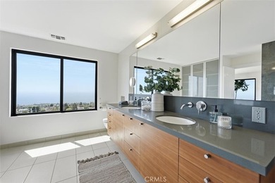 Panoramic ocean views stretching from Catalina Island to Malibu - photo 21