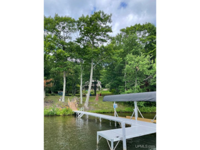 Lake Home Sale Pending in Phelps, Wisconsin