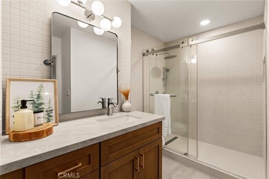 Fully Remodeled Santa Ana Retreat! Welcome to this beautifully - photo 25
