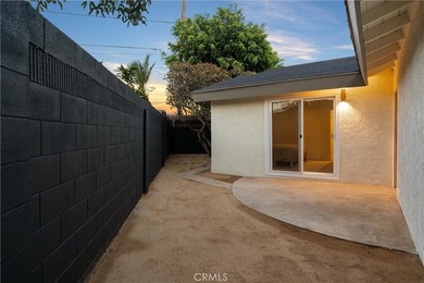 Fully Remodeled Santa Ana Retreat! Welcome to this beautifully - photo 26