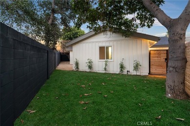 Fully Remodeled Santa Ana Retreat! Welcome to this beautifully - photo 28