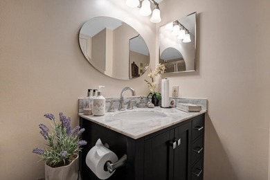 Lovely condo in the heart of Huntington Lakes. South facing unit - photo 29