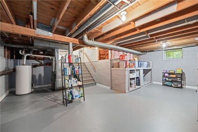 Welcome home to 4 bedroom, 1.5 bath home in Chili. Step inside - photo 31