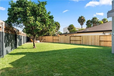 Fully Remodeled Santa Ana Retreat! Welcome to this beautifully - photo 33