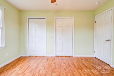 Welcome Home!! Move in ready! Just bring your clothes. Paved