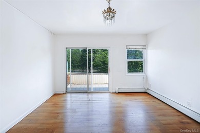 Nice 2 Family, 1 BR Apt and 3 BR apt, All vacant, Two Hot water - photo 13