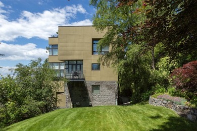 Simply Grand. This waterfront wonder is perched like an eagle - photo 4