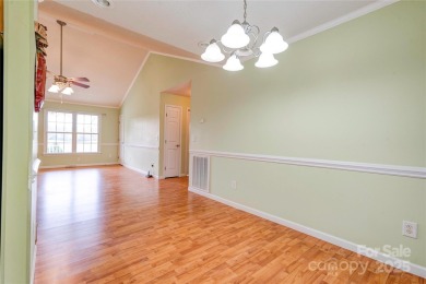 Welcome Home!! Move in ready! Just bring your clothes. Paved