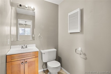 Investor/First-Time Buyer Special! Stunning Seasonal Lake View! - photo 23