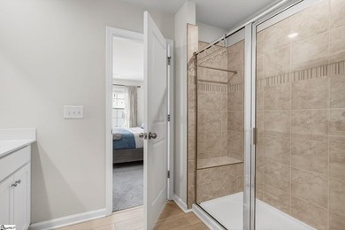 LIFESTYLE AND LOCATION LOW-MAINTENANCE TOWNHOME, ONLY 3 YEARS - photo 24