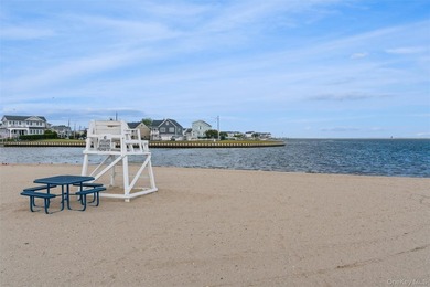 To Be Built - Custom Luxury Bayfront Residence in Massapequa - photo 26
