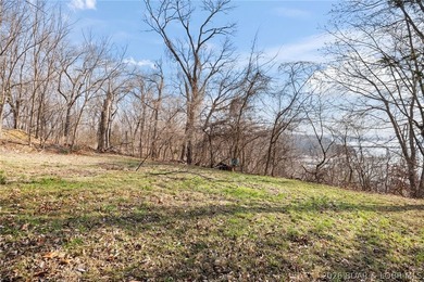 Investor/First-Time Buyer Special! Stunning Seasonal Lake View! - photo 27