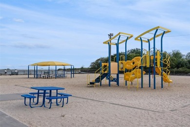 To Be Built - Custom Luxury Bayfront Residence in Massapequa - photo 27