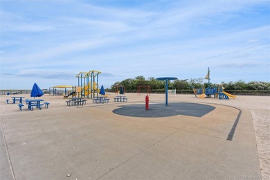 To Be Built - Custom Luxury Bayfront Residence in Massapequa - photo 28