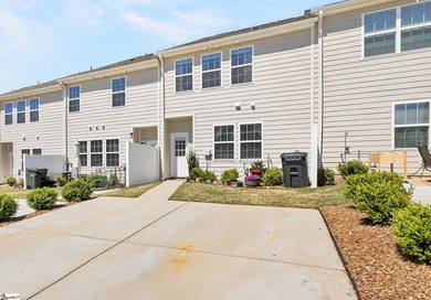 LIFESTYLE AND LOCATION LOW-MAINTENANCE TOWNHOME, ONLY 3 YEARS - photo 32
