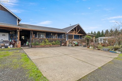 Charming 3-bedroom, 2-bath home on 1.66 acres in Sutherlin - photo 2