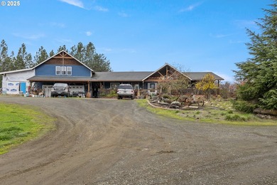 Charming 3-bedroom, 2-bath home on 1.66 acres in Sutherlin - photo 3