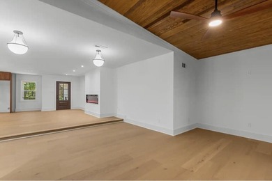Welcome to this completely renovated five bedroom, four bath - photo 15
