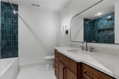 Welcome to this completely renovated five bedroom, four bath - photo 22