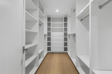 Welcome to this completely renovated five bedroom, four bath - photo 25