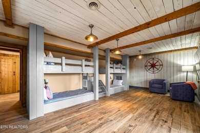 A beautiful lakefront home boasting mountain views, a boat dock - photo 28