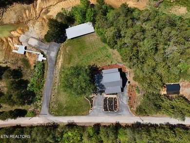 A beautiful lakefront home boasting mountain views, a boat dock - photo 43