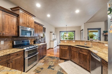 Welcome to this exceptional Craftsman style 2495 sq ft - photo 15