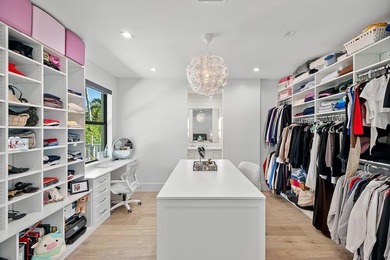 Completely Designer 6 BD 5.5 BA in Devon Place with elevated - photo 18