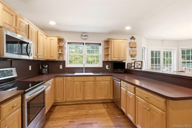 A classic custom-built 4-bedroom, one of a kind, Colonial in the - photo 21