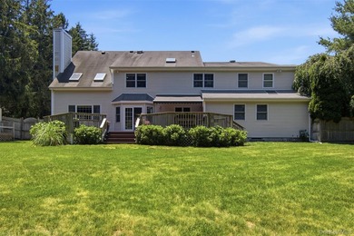 A classic custom-built 4-bedroom, one of a kind, Colonial in the - photo 36