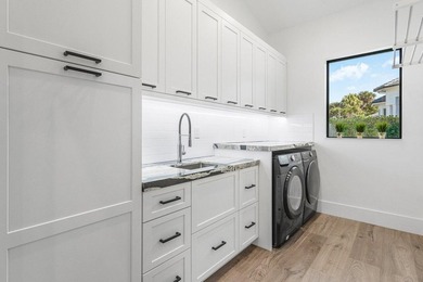 Completely Designer 6 BD 5.5 BA in Devon Place with elevated - photo 39