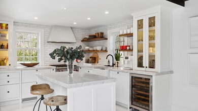 Experience the ultimate of refined living in this beautifully - photo 6