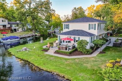 Lake Home For Sale in West Bloomfield, Michigan