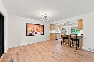 Immaculately maintained two-story end unit in demand Plymouth - photo 12