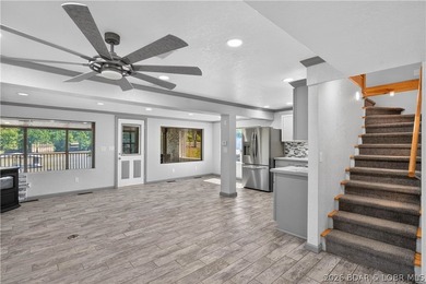 Lakefront, beautifully remodeled property, perfectly positioned - photo 15