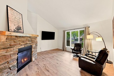 Immaculately maintained two-story end unit in demand Plymouth - photo 15