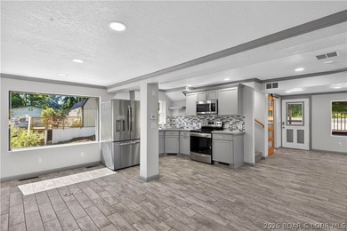 Lakefront, beautifully remodeled property, perfectly positioned - photo 19