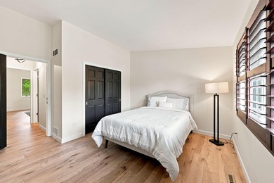 Immaculately maintained two-story end unit in demand Plymouth - photo 34