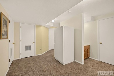 Welcome to 2195 Midway Ave in Ammon, Idaho! This spacious - photo 38