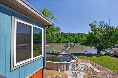 Lakefront, beautifully remodeled property, perfectly positioned - photo 42