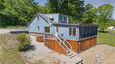 Lakefront, beautifully remodeled property, perfectly positioned - photo 48