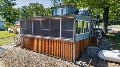 Lakefront, beautifully remodeled property, perfectly positioned - photo 49