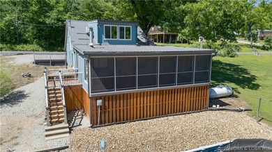 Lakefront, beautifully remodeled property, perfectly positioned - photo 50
